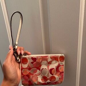 Coach White and Tan Leather Tag